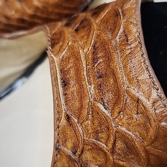 Michael Kors Sandal - Picture 9 of 10